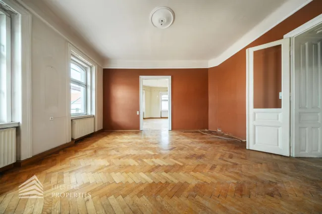 Helle renovierungsbedürftige 3-Zimmer Wohnung, Nähe Neustiftgasse - Titelbild