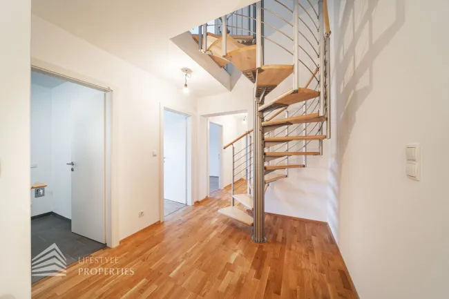 Erstbezug! Sensationelle 5-Zimmer Maisonettewohnung mit Balkon - Bild
