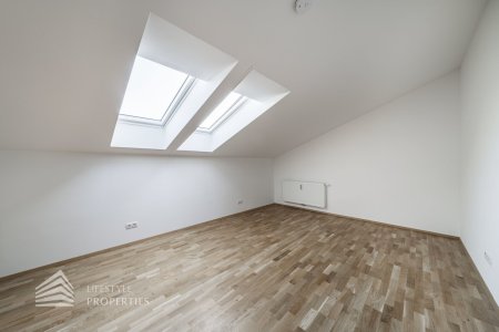 Erstbezug! Sensationelle 5-Zimmer Maisonettewohnung mit Balkon