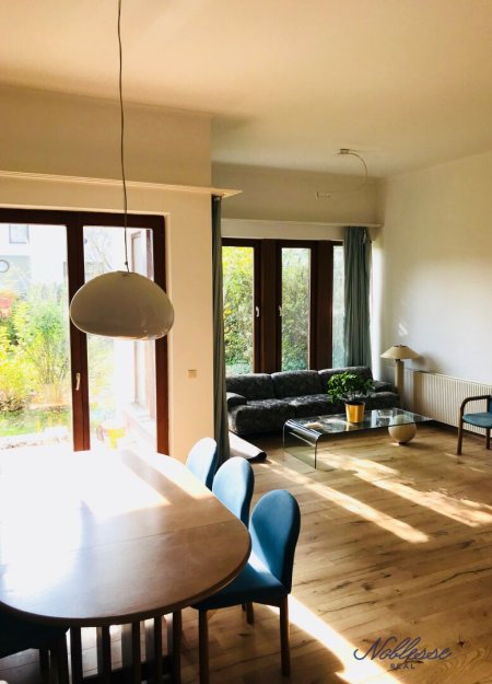 Großzügiges Zuhause für Familien vis a vis AIS!
