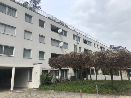 UNBEFRISTETE 3 ZIMMER NEUBAUMIETE * LOGGIA * GARAGENPLÄTZ * 930,- NETTOMIETE + BETRIEBSKOSTEN