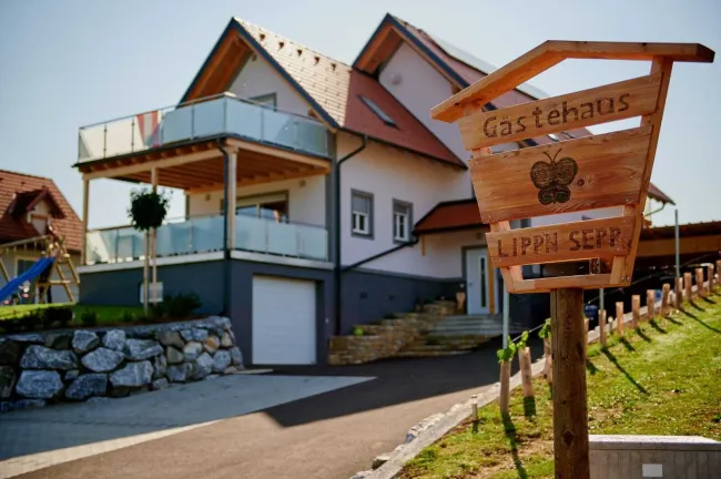 Exklusives Landhaus in idyllischer Lage - ein seltenes Angebot für Genießer in der Region Klapping - Titelbild