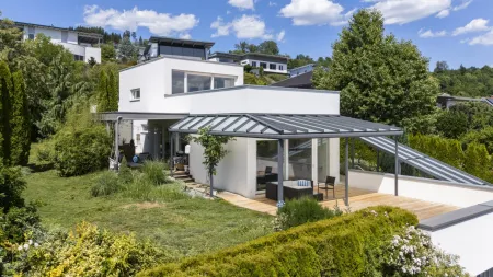 Architektenvilla mit Traumaussicht!