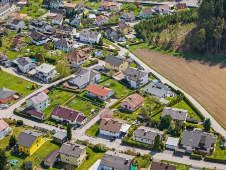 Aus Bestand Neues schaffen – Seltene Gelegenheit in sonniger Siedlungslage!