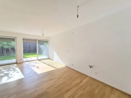Reihenhaus mit Dachterrassen-Views – Dein Traumhaus wartet!