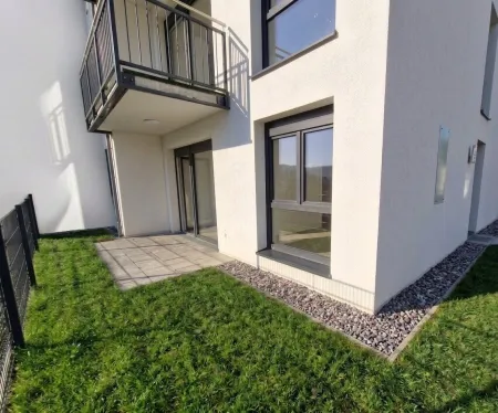 53 m² Wohlfühlwohnung mit 64 m² Eigengarten