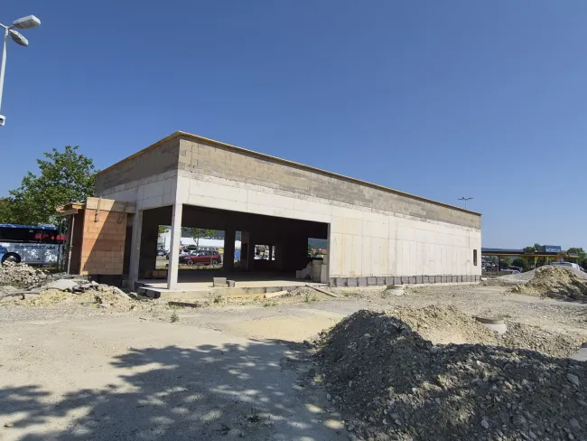 Verwirklichen Sie Ihr Gastronomiekonzept in bester Lage von Eisenstadt - Gewerbe-Rohbau einschließlich Baurecht - Bild