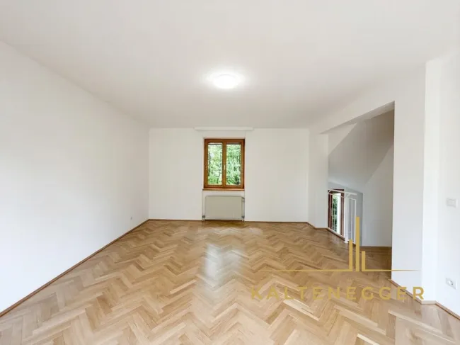 Großzügige Familienwohnung mit zwei Terrassen & Weitblick - Bild