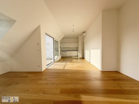 Neuwertige 3-Zimmer DG-Wohnung mit Klimaanlage in 1050 Wien