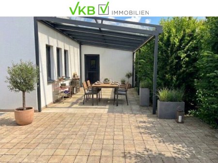 Exklusiver Bungalow mit außergewöhnliche Möglichkeiten in ruhiger Lage in Antiesenhofen