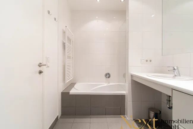 Badezimmer I Musterfoto