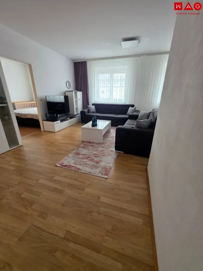 Charmante 2-Zimmer-Wohnung in bester Lage am Hauptplatz Traun - Bild