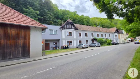 Anlageobjekt / Zinshaus in Krems-Rehberg – Altbau & Neubau, ca. 880 m² Nutzfläche