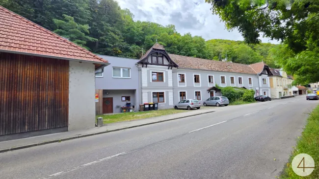 Anlageobjekt / Zinshaus in Krems-Rehberg – Altbau & Neubau, ca. 880 m² Nutzfläche - Bild