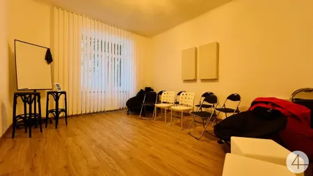 Moderne Praxisräume · U1 & U2 in Gehweite · All-in Miete · Ideal für Therapeuten & Gesundheitsdienstleister