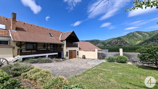 Wohnen, Vermieten oder als Gästehaus mit Panoramablick - Titelbild