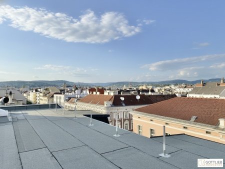 Erstbezug in U-Bahn-Nähe! Lichtdurchflutetes 4-Zimmer-Penthouse mit zwei Balkonen und Dachterrasse mit Panoramablick