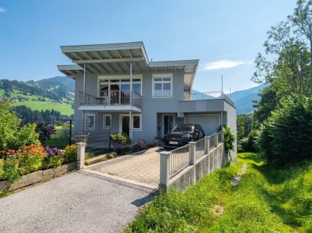 Haus im Grünen ! Modernes großes Familienhaus in Ruhelage