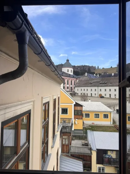 Aussicht Volksschulgebäude