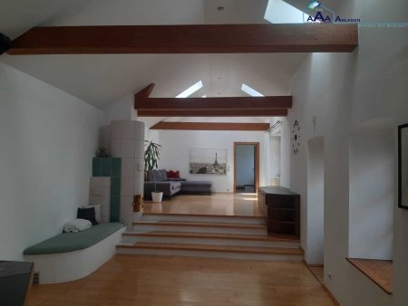 Anleger und Investoren aufgepasst: 242m2 Wohnfläche (2 Wohneinheiten) top saniert - 970m² Bauklasse II 50% - 830m² Bauklasse II, 30% verbaubar