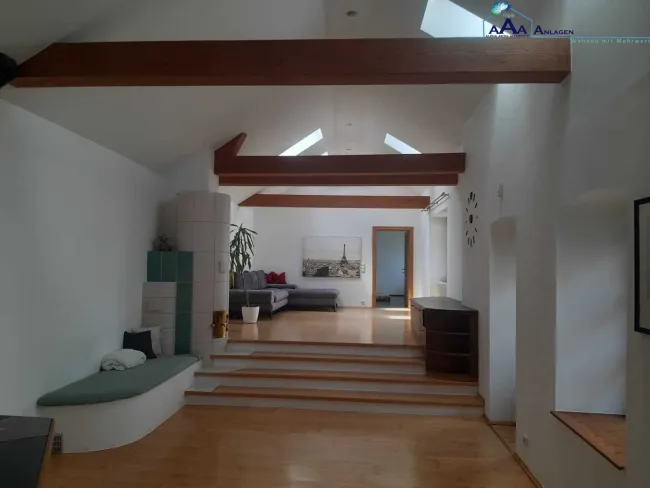 Anleger und Investoren aufgepasst: 242m2 Wohnfläche (2 Wohneinheiten) top saniert - 970m² Bauklasse II 50% - 830m² Bauklasse II, 30% verbaubar - Titelbild