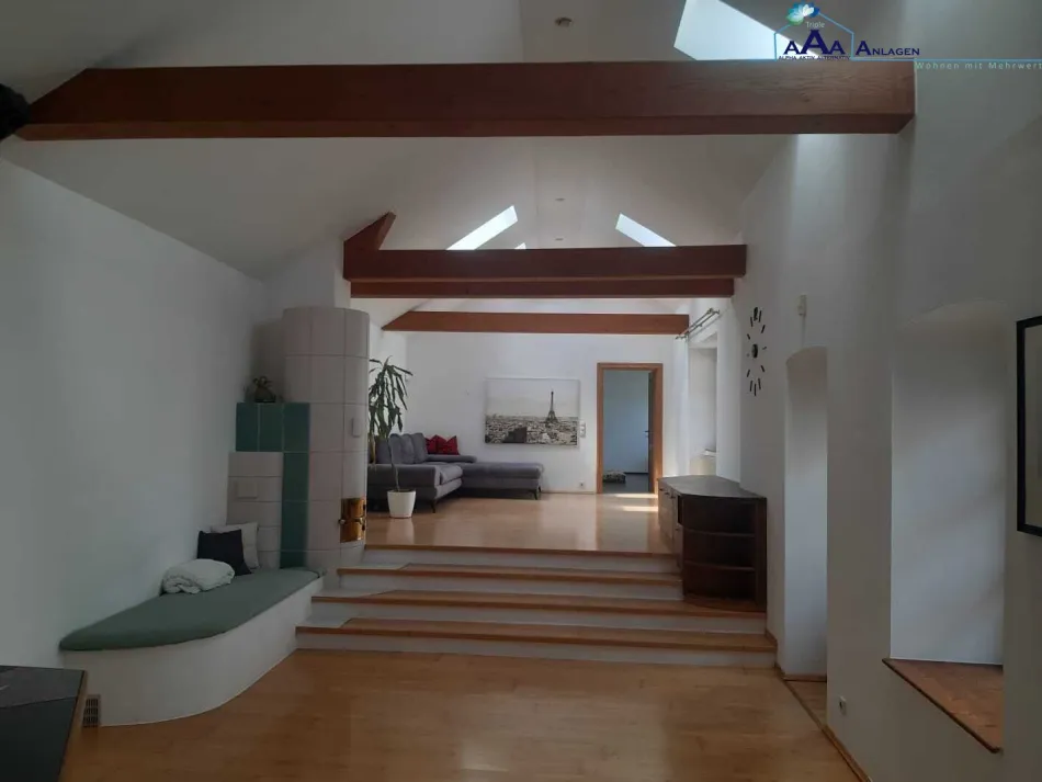 Achtung Bauträger: 970m² Bauklasse II, 50% verbaubar - 830m² Bauklasse II, 30% verbaubar - 242m² Wohnfläche (2 Wohnungen) top saniert - Preis € 350.000,-- in Bar, Rest 2 Eigentumswohnungen á 70m² nach Fertigstellung - Titelbild