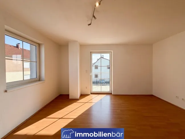 Großzügige 3-Zimmer-Eigentumswohnung mit Balkon | Viel Platz zum Wohlfühlen - Titelbild