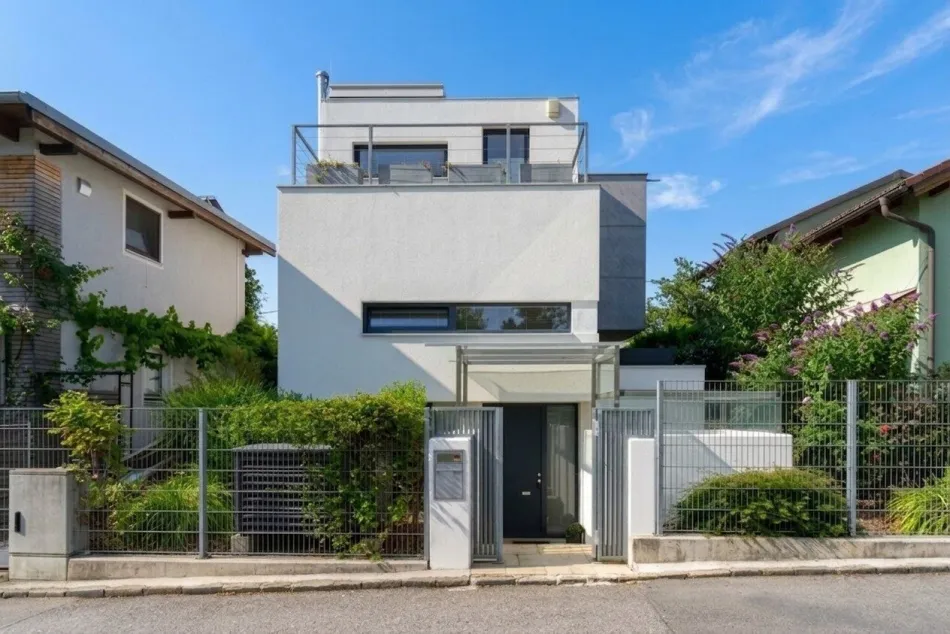 Ein Architektenhaus, das begeistert – Außergewöhnliches Juwel mit Fernblick am Schafberg - Bild