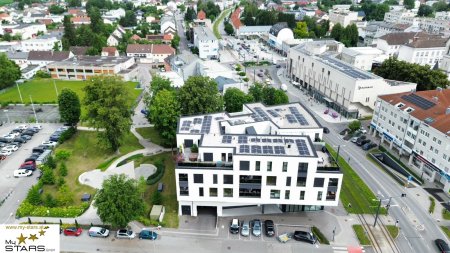 Neuer Kaufpreis: hochmoderne Loggia-Wohnung mit dem "Schloss Traun" vor der Haustüre