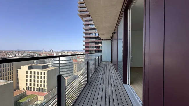 TRIIIPLE | Nie bewohnt | 20 m² Südwestbalkon | Vorsteuerabzug möglich - Bild