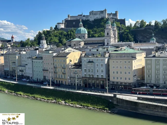 neuer KP: Exklusives Wohnen in Salzburg - Erstbezug-Villa in Aigen mit unverbaubarem Blick über die Stadt bis zur Festung Hohensalzburg - Bild