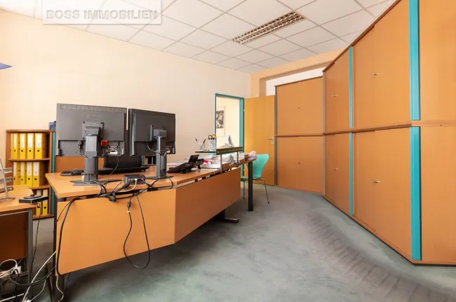 186 m² Büro am Schillerpark | mit 3x Tiefgarage - Bild