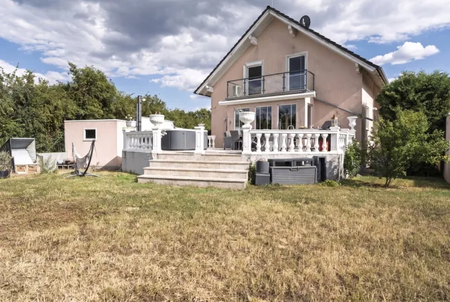 Beispielbild Stufenaufgang Terrasse