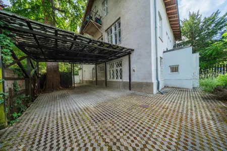 TRAUMHAFTE 5 ZIMMER WOHNUNG IM COTTAGE VIERTEL MIT GARTEN + STELLPLATZ