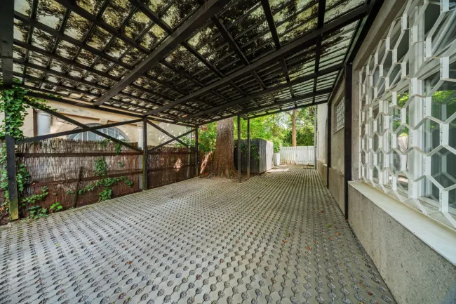 TRAUMHAFTE 5 ZIMMER WOHNUNG IM COTTAGE VIERTEL MIT GARTEN + STELLPLATZ - Bild