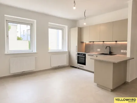 Hochwertig sanierte 3-Zimmer-Neubauwohnung in absoluter Ruhelage nahe Klinik Landstraße