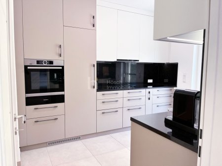 Hochwertig kernsaniertes Smart-Home-Haus mit Nebengebäude und uneinsehbarem Garten