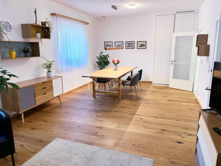Hochwertig kernsaniertes Smart-Home-Haus mit Nebengebäude und uneinsehbarem Garten