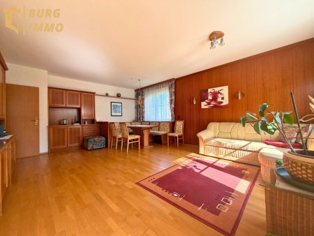 Familienfreundliche 4-Zimmer-Wohnung mit sonniger Loggia in ruhiger Lage von Kritzendorf