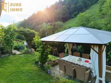 Charmantes Einfamilienhaus mit großem Garten in Frankenfels