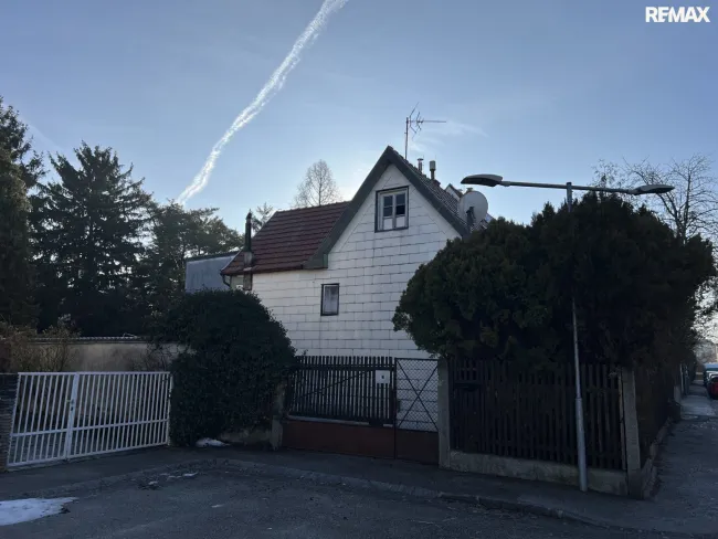 Altbestand auf traumhaftem Baugrundstück in Wiener Neustadt! - Bild