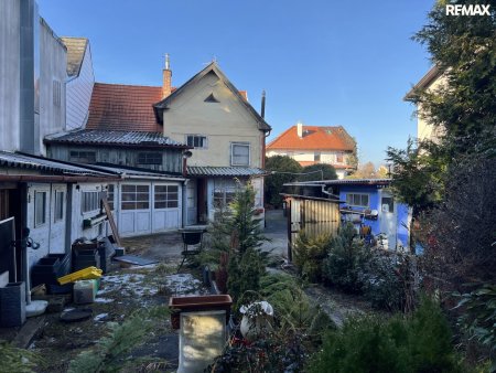 Altbestand auf traumhaftem Baugrundstück in Wiener Neustadt!