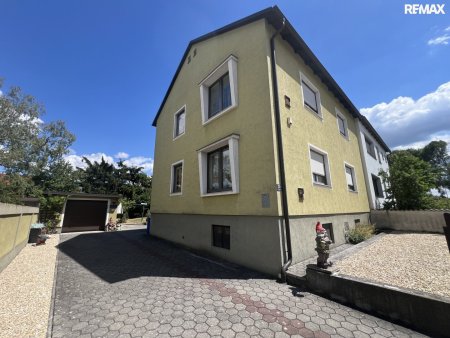 Ein-bzw. Mehrfamilienhaus im Musikantenviertel!