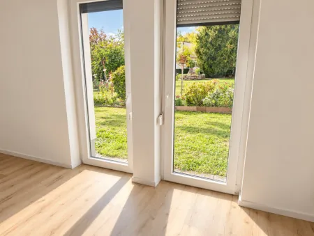 1-Zimmer Wohnung mit kleinem Gartenbereich
