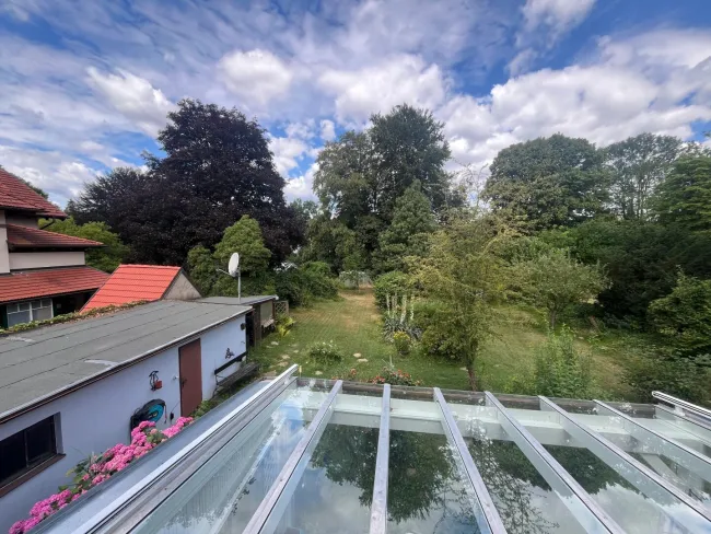 Lassen Sie sich verzaubern! Einfamilienhaus mit wunderbarem Garten in den Wiener Alpen - Bild