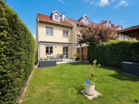 Ansicht vom Haus aus dem Garten