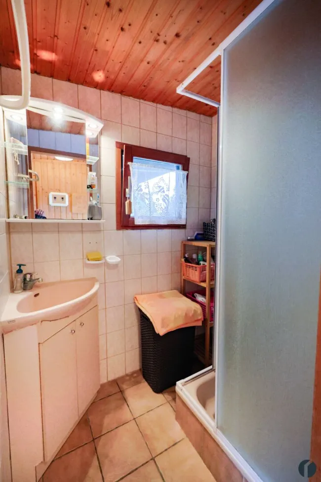 Bad mit Dusche