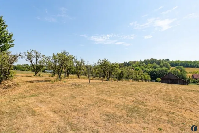 Blick in die Landschaft gegenüber