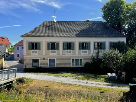 Ehemaliges Traditionsgasthaus mit großzügigem Grundstück und vielseitigen Nutzungsmöglichkeiten