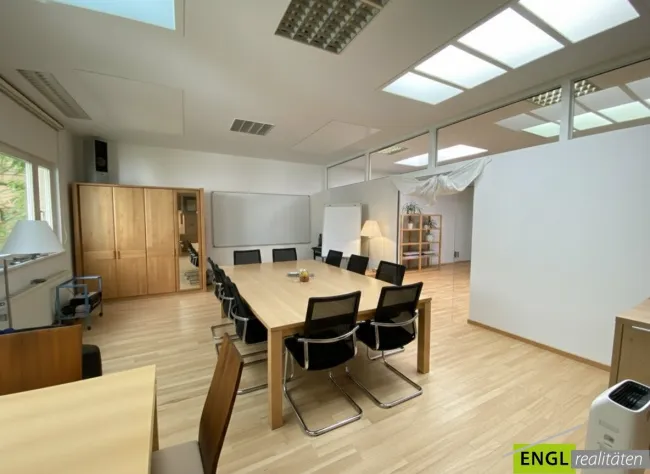 Perfekte Geschäftsadresse! Ordination, Praxis, Geschäftslokal, Büro, Therapie- und Fitness Studio, 55 m2 Wohnbüro und 2 TG Plätze - Bild